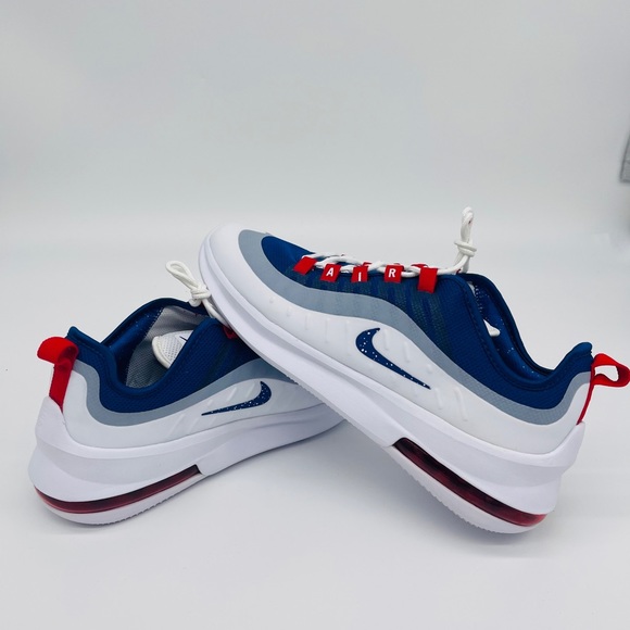 Nike Air Max Axis - Picture 4 of 10